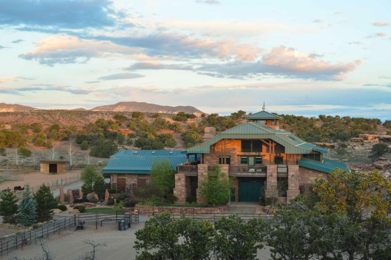 Cougar Ridge Hotel Torrey Exterior photo