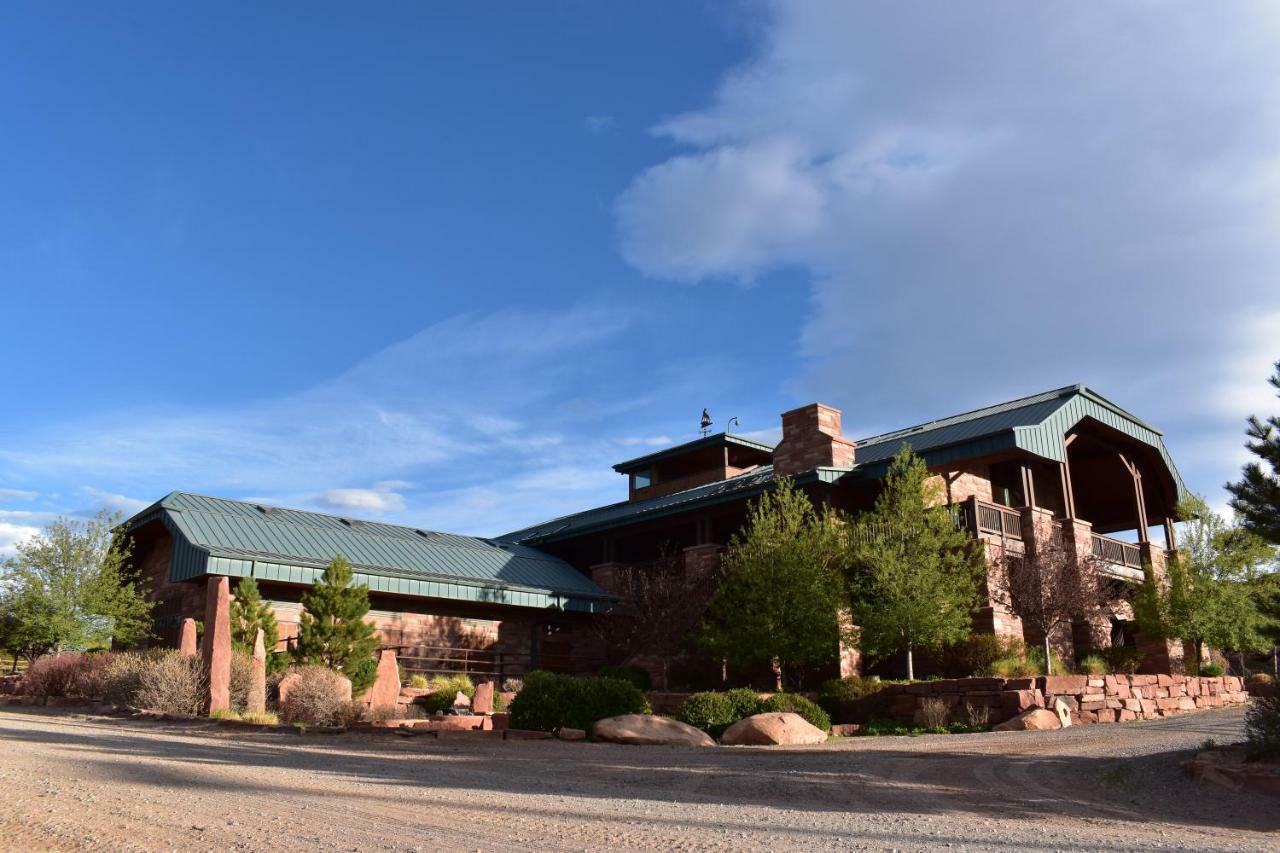 Cougar Ridge Hotel Torrey Exterior photo